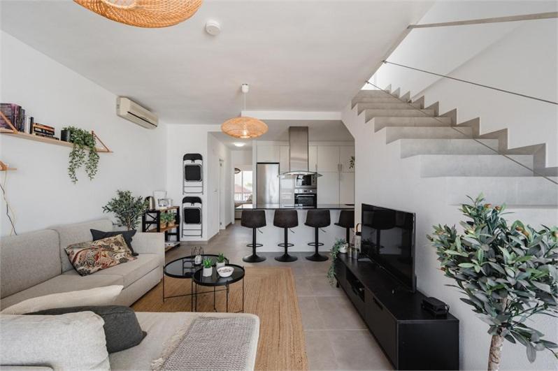 Stunning Duplex With Sea Views Apartment